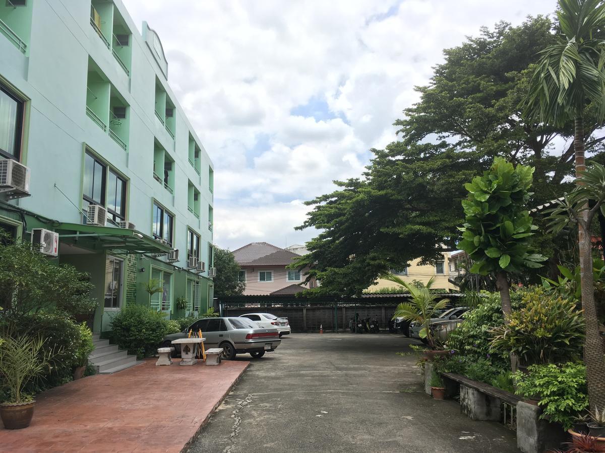 Chanmuan Resident Bangkok Exterior foto